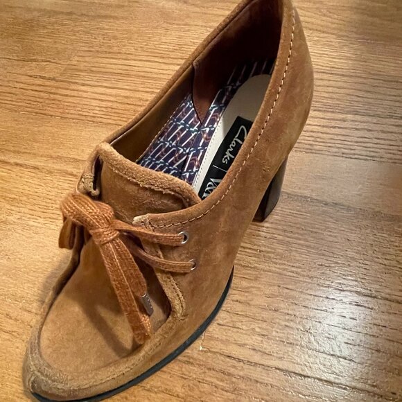 Clarks Suede heels - Picture 3 of 8